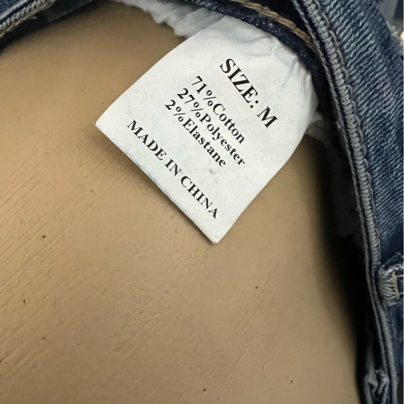 Distressed Jeans - Picture 4 of 4